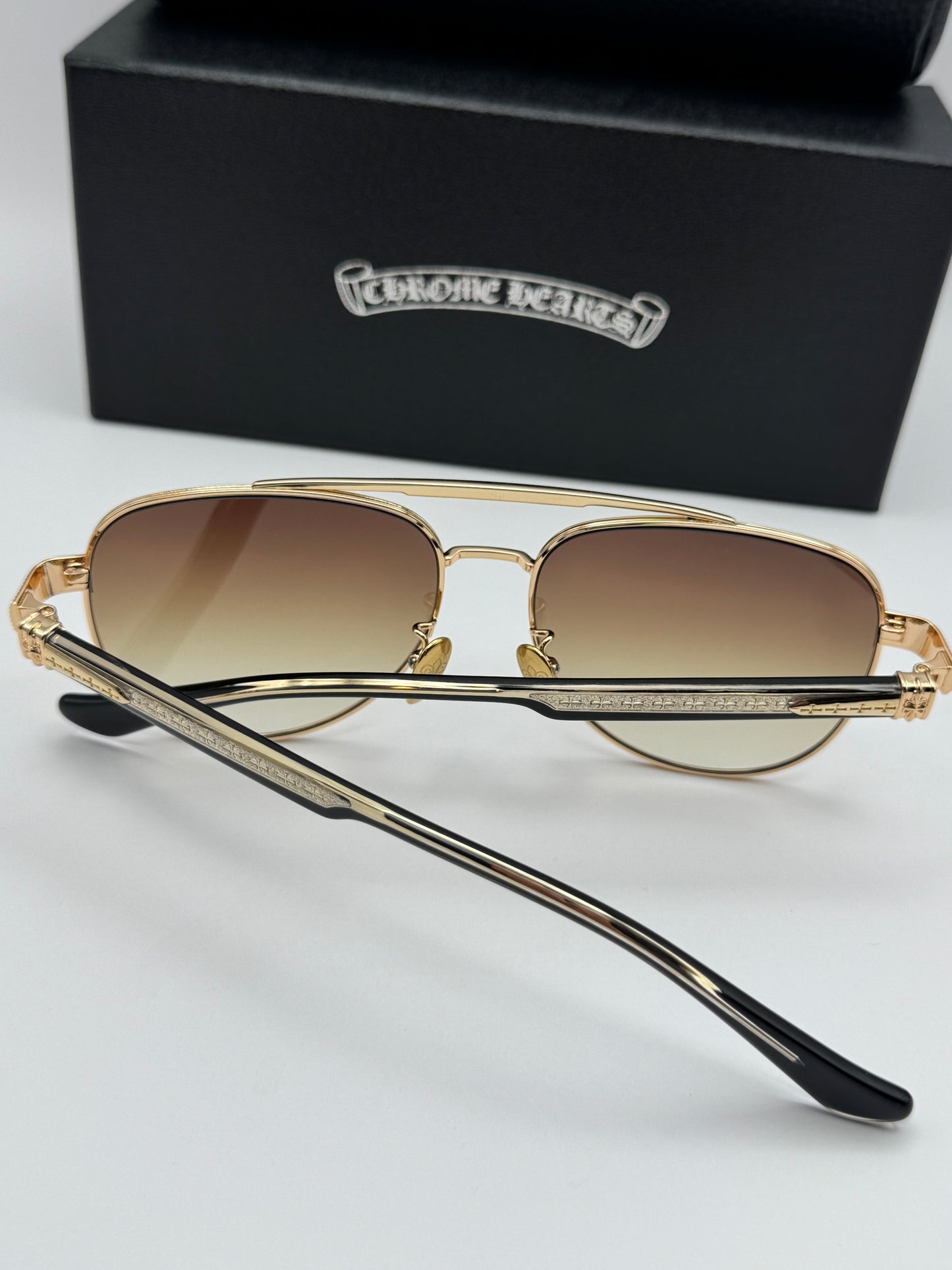Cross glasses CH