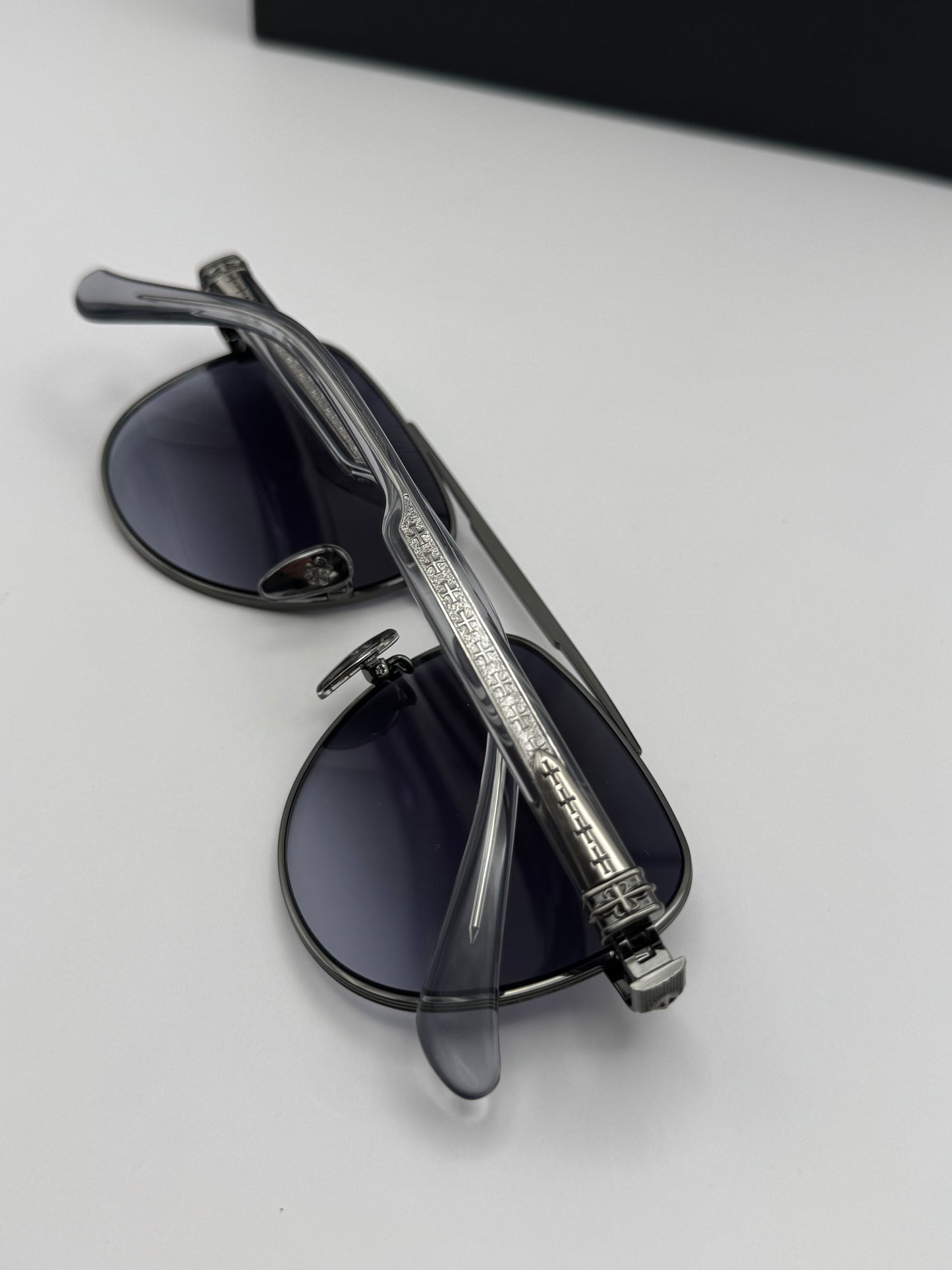 Cross glasses CH