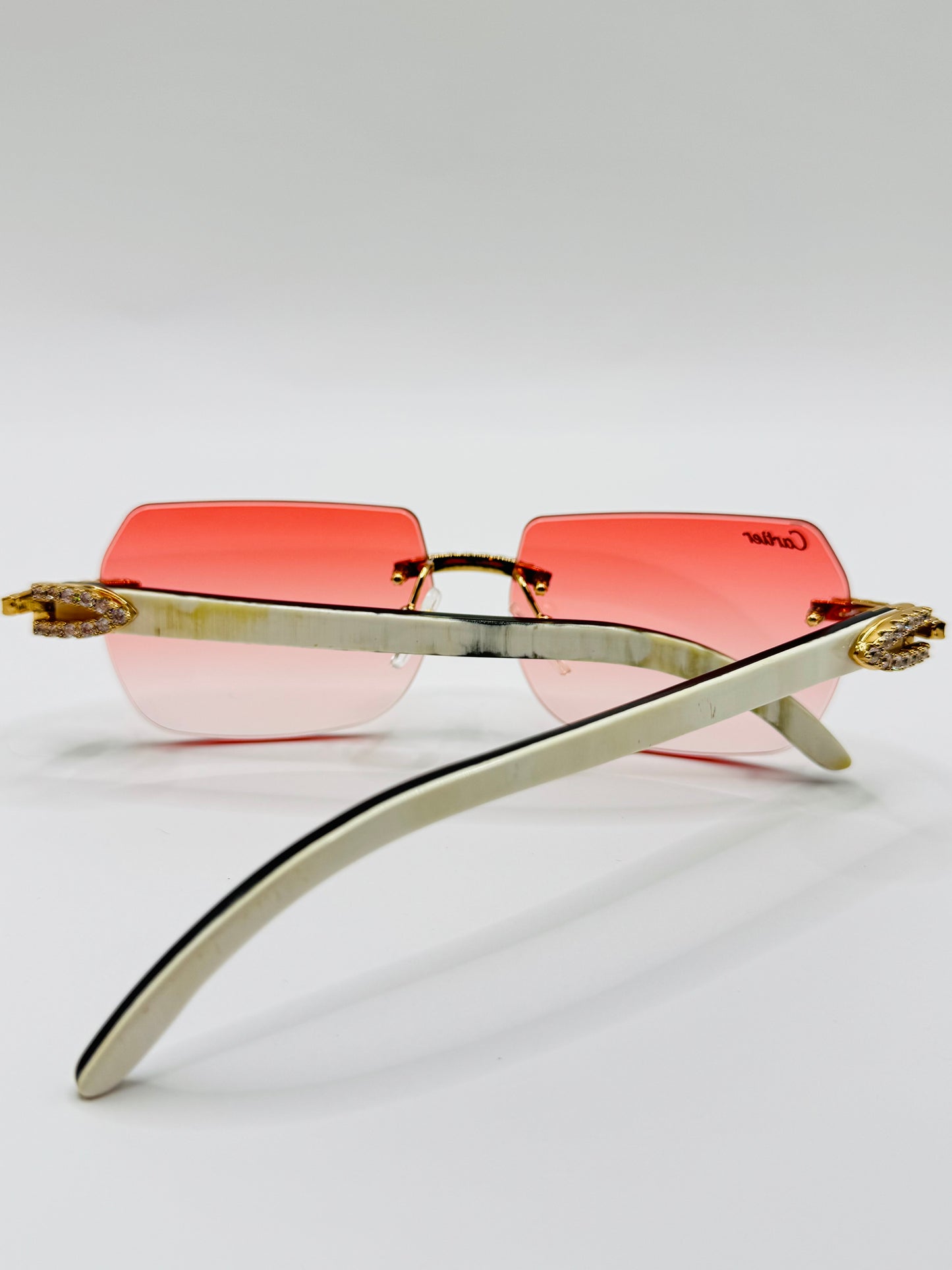 Iced out White Buffs