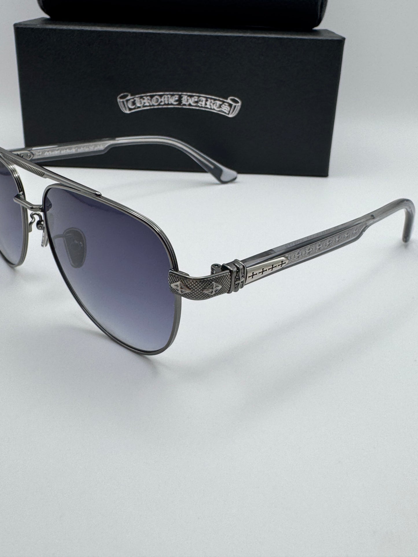 Cross glasses CH