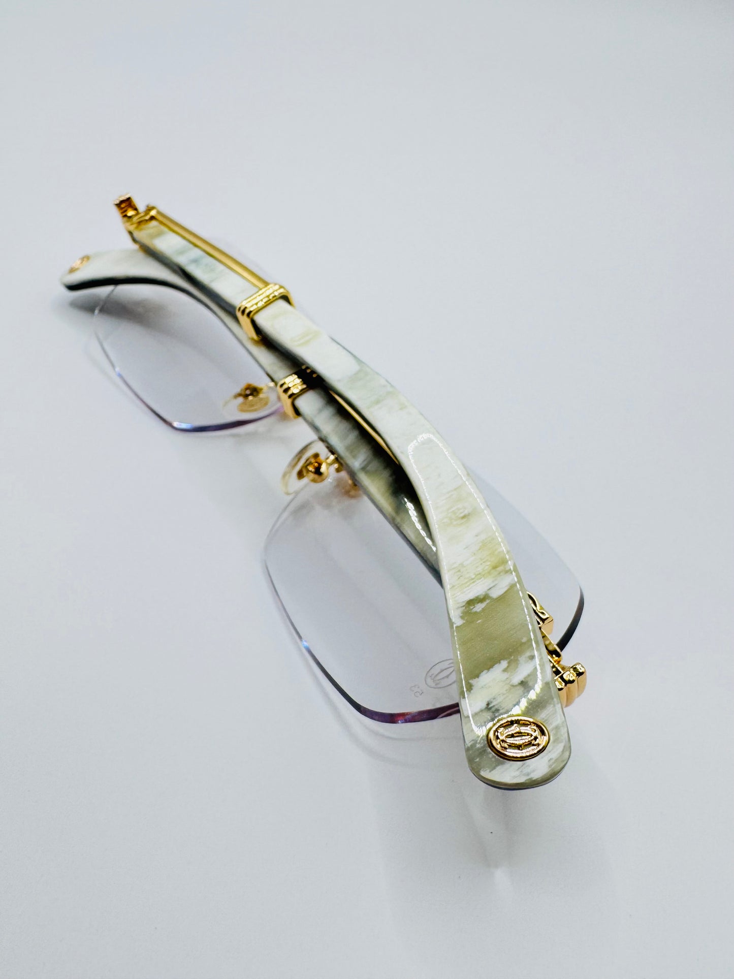 PREMIERE White Buffs