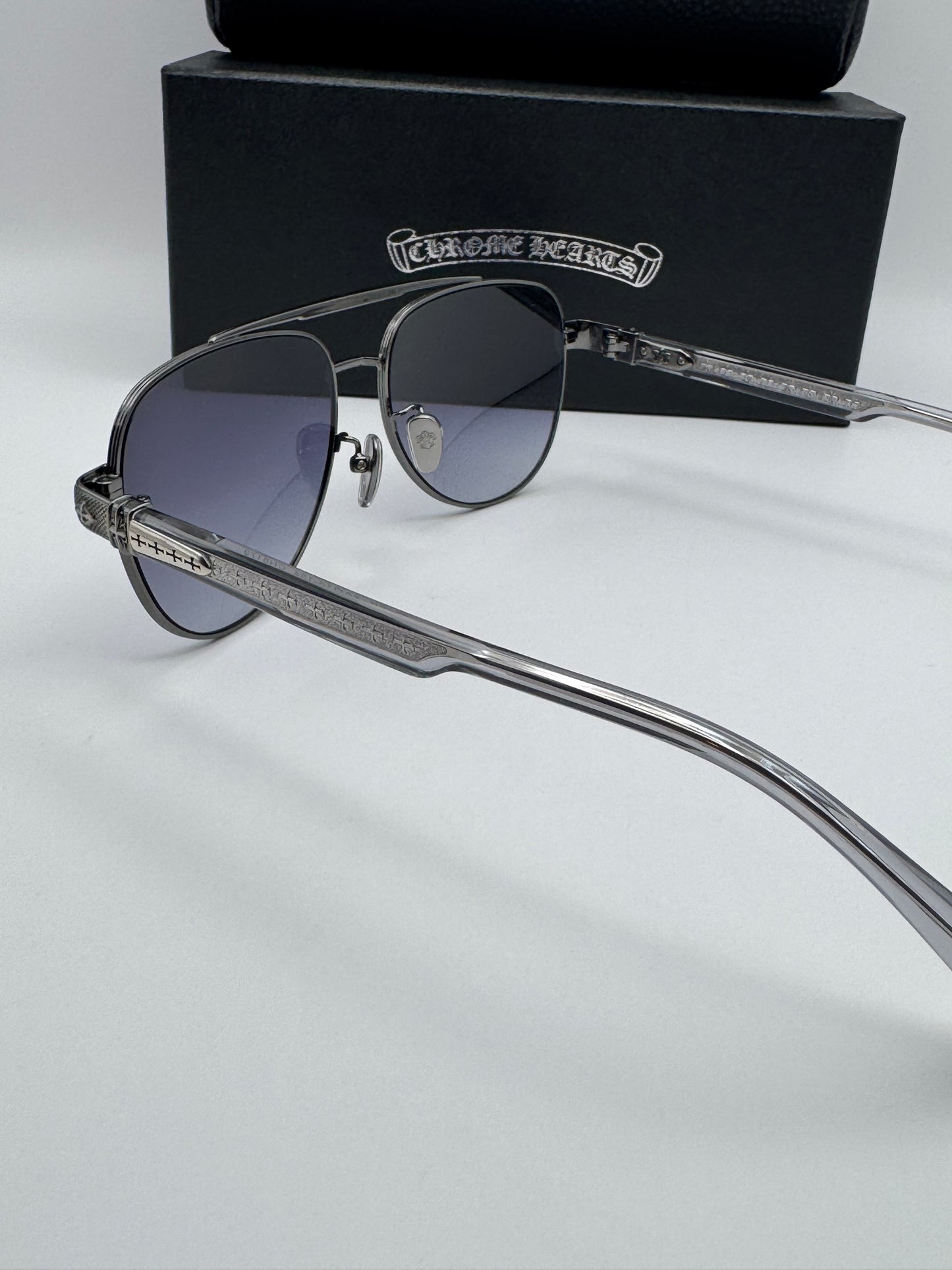 Cross glasses CH