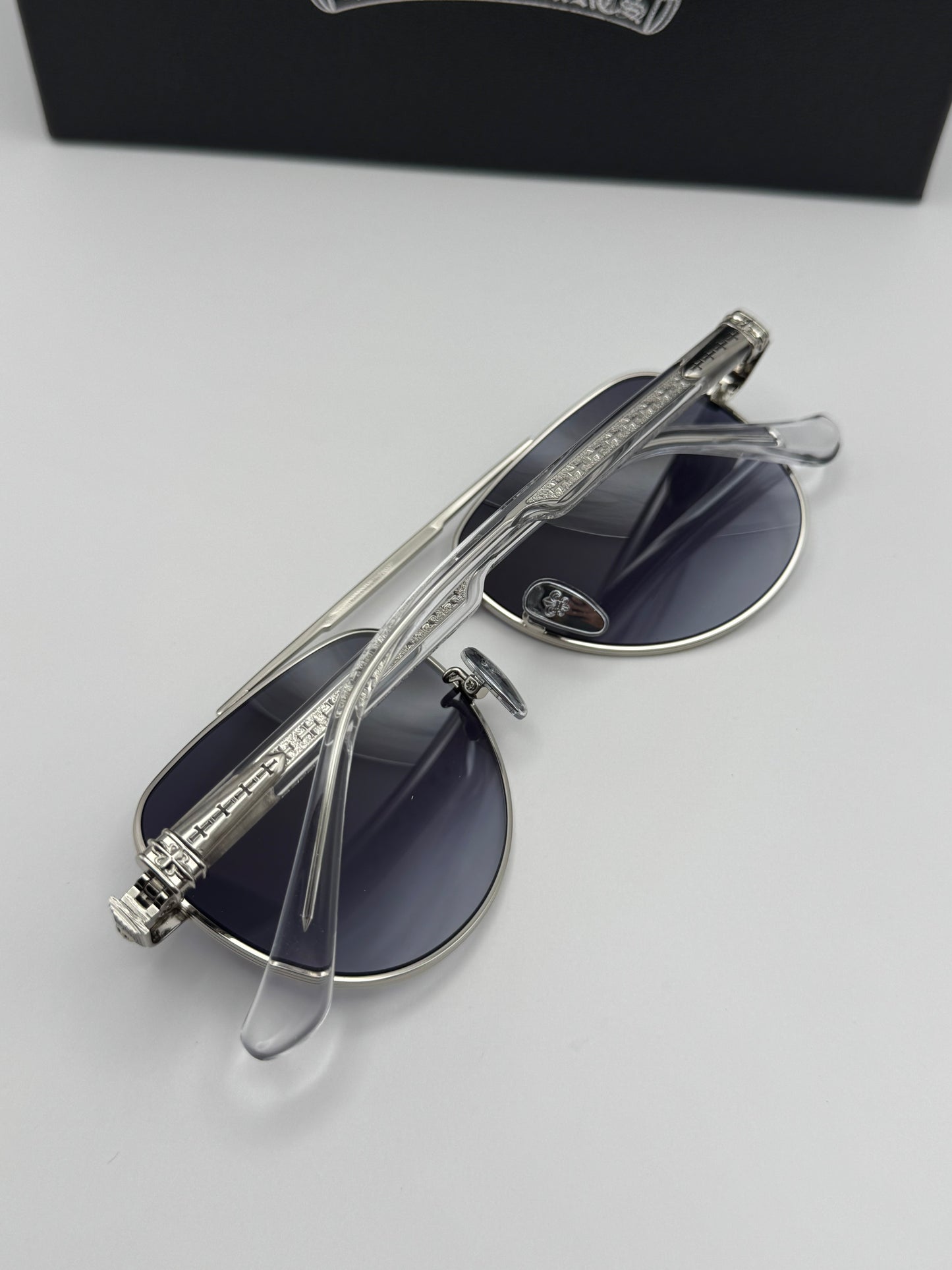 Cross glasses CH