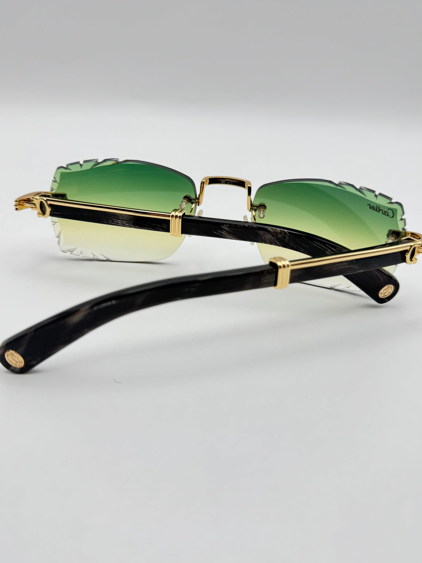 PREMIERE Black Buffs