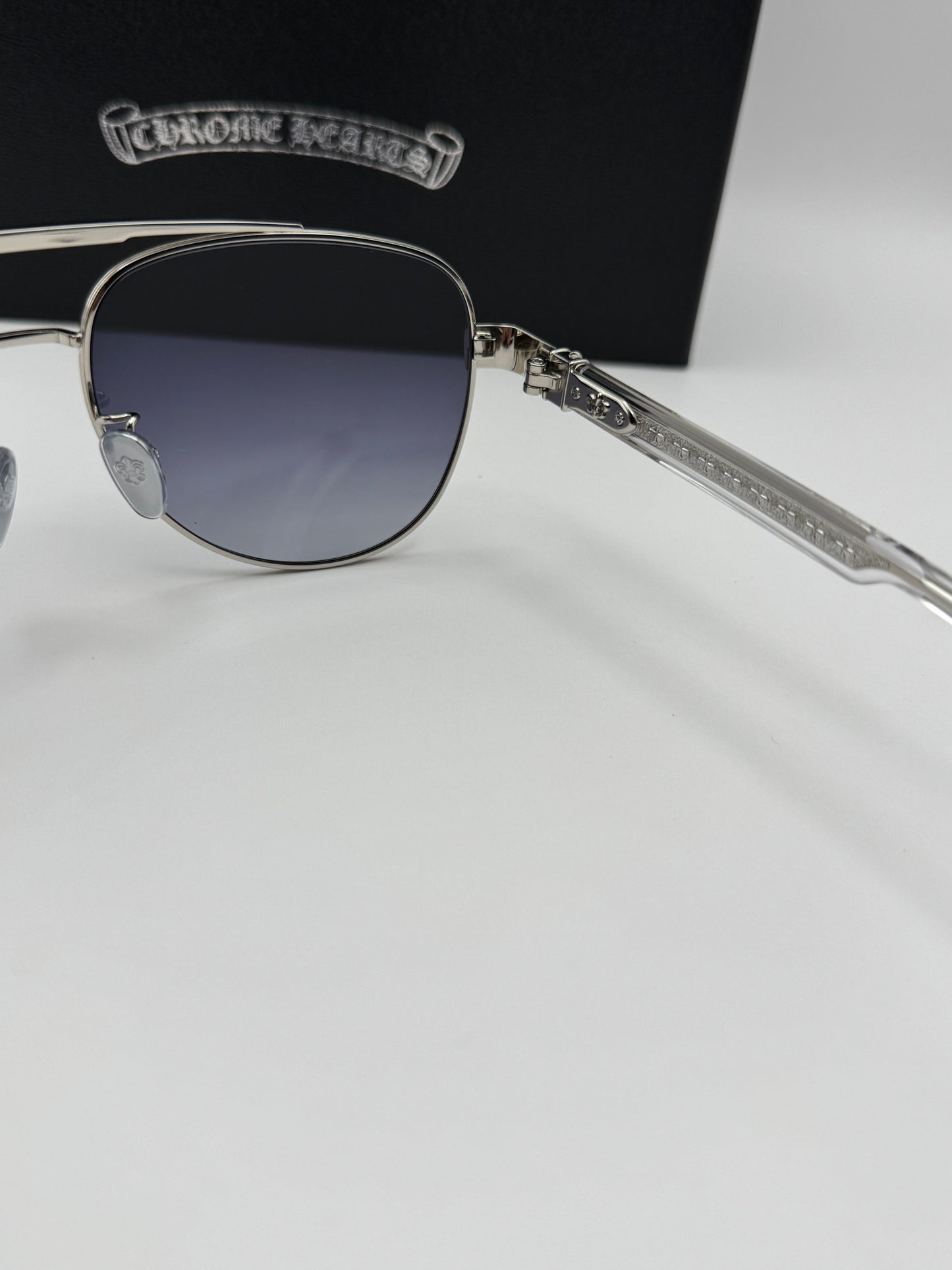 Cross glasses CH