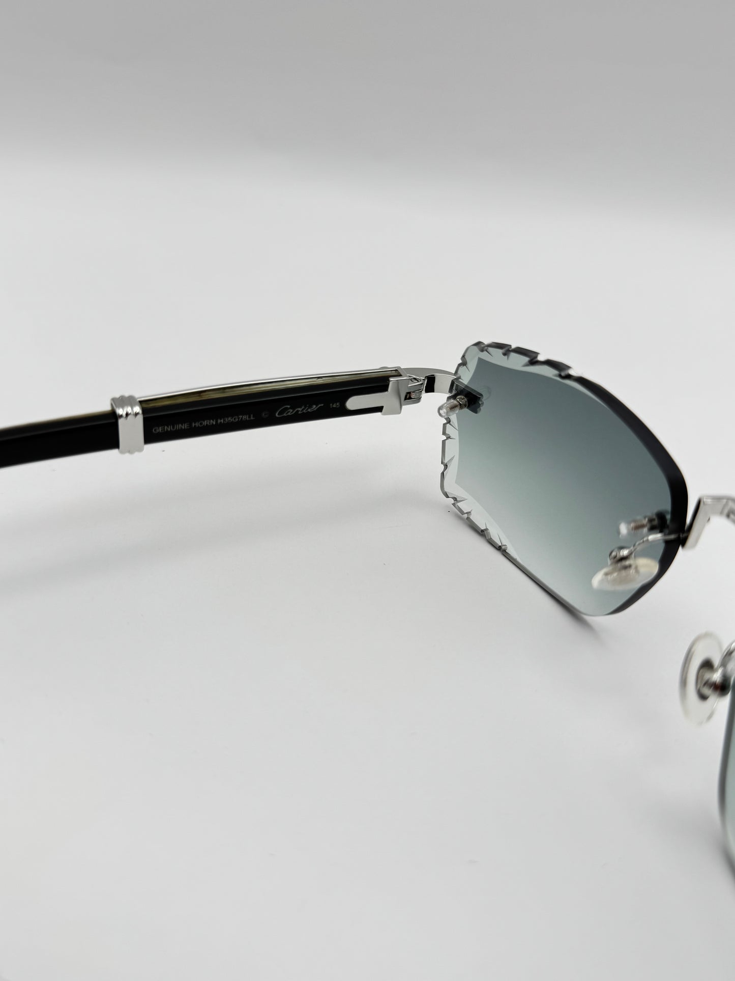 PREMIERE White Buffs