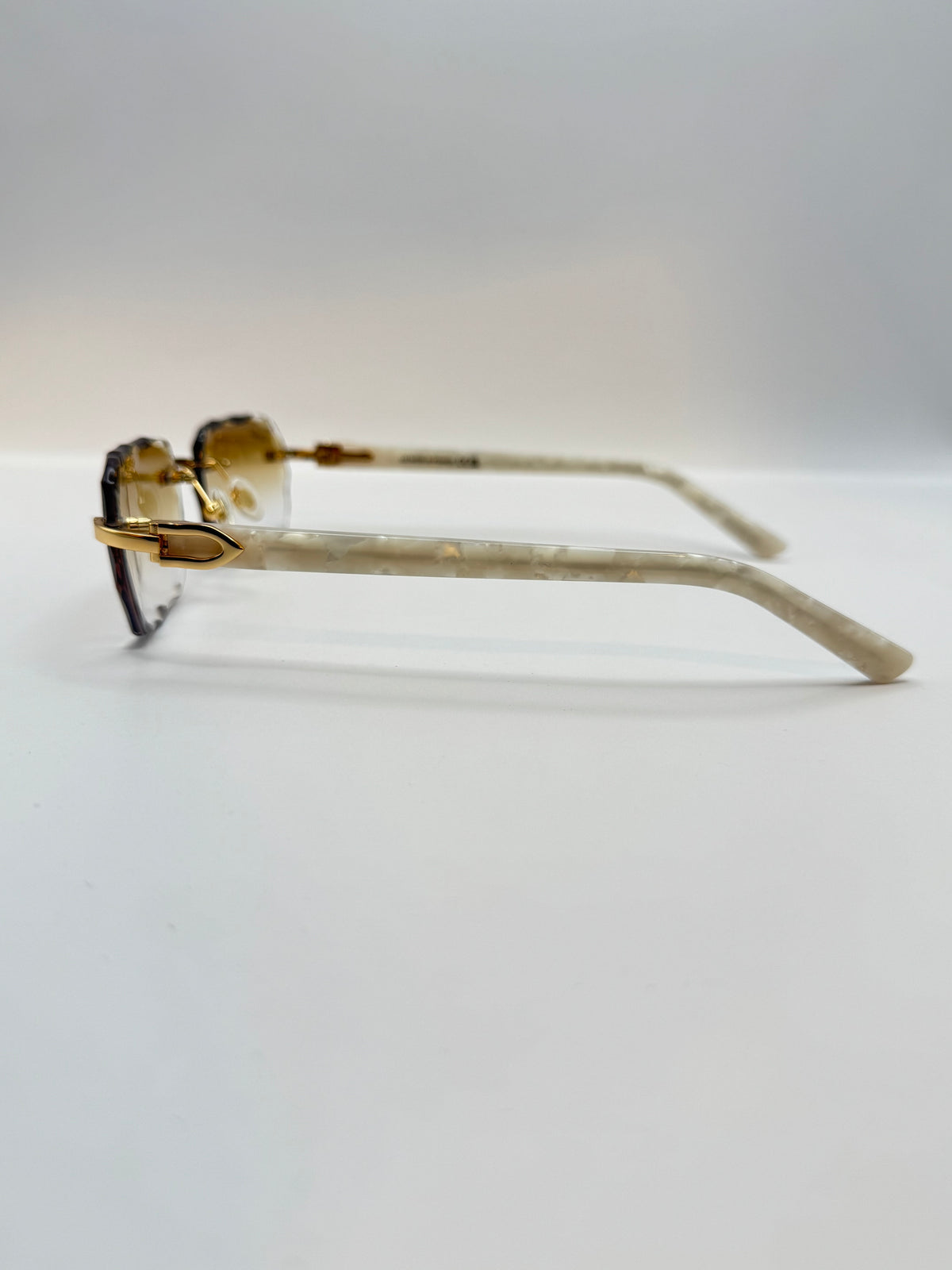 White acetate sunglasses