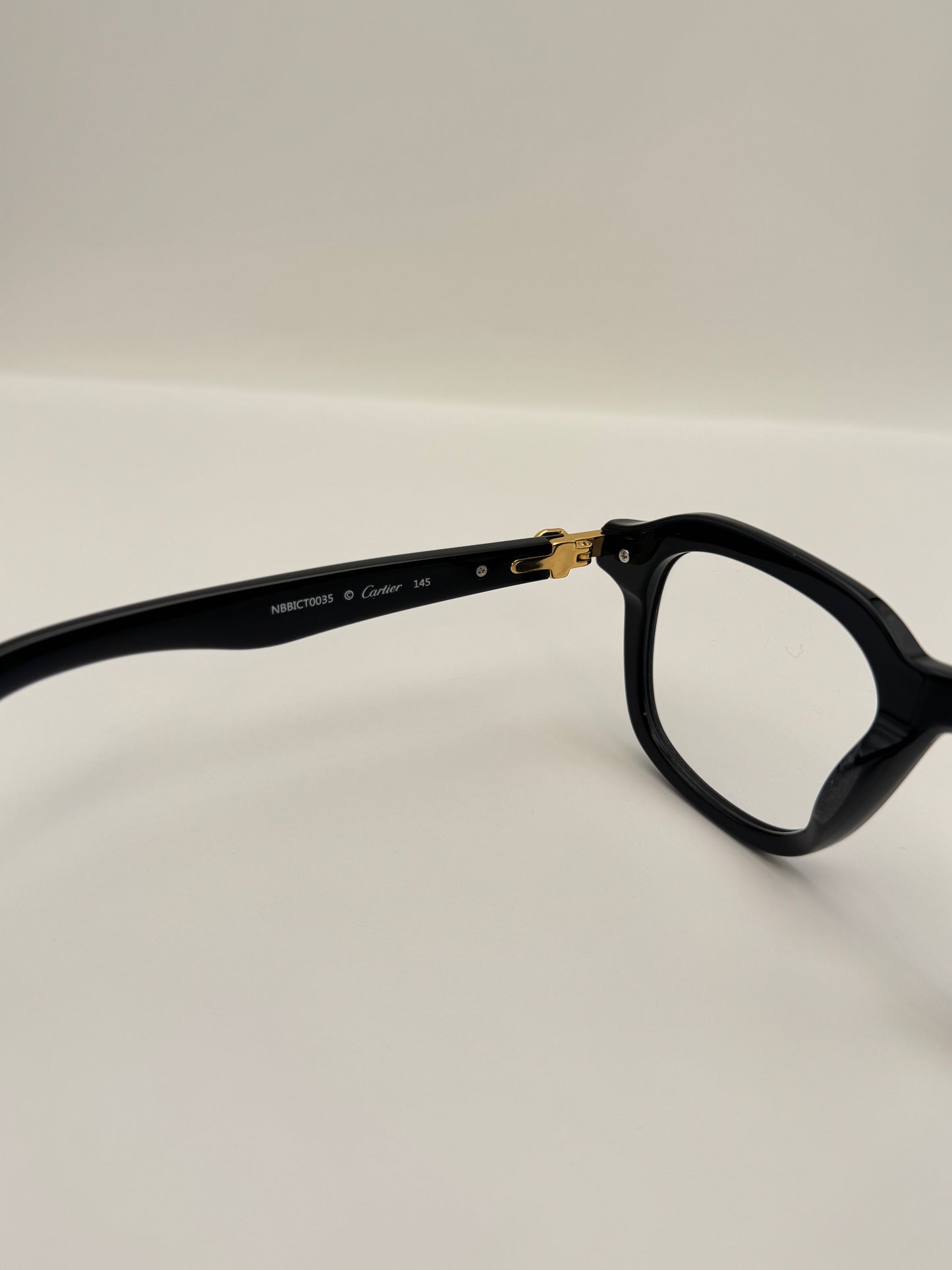 Acetate Glasses