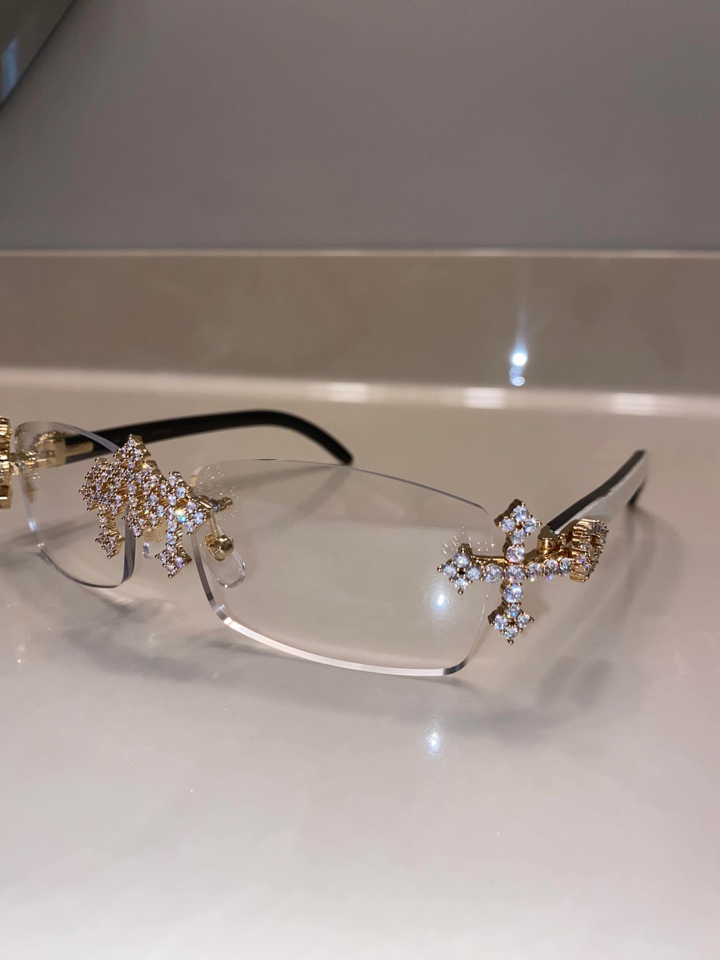 Iced out Cross glasses
