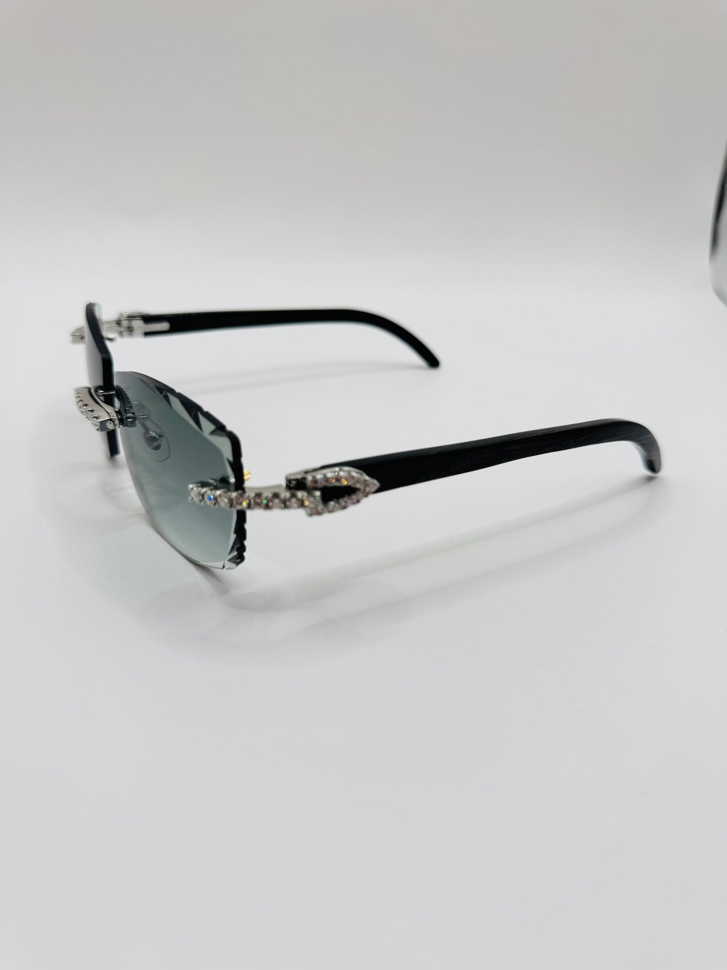 Moissanite Black buffs