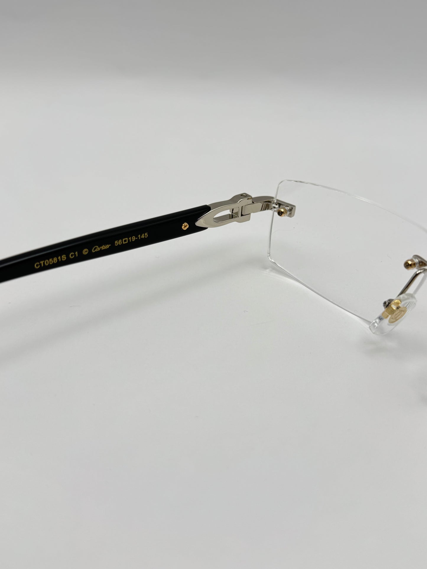 Acetate glasses