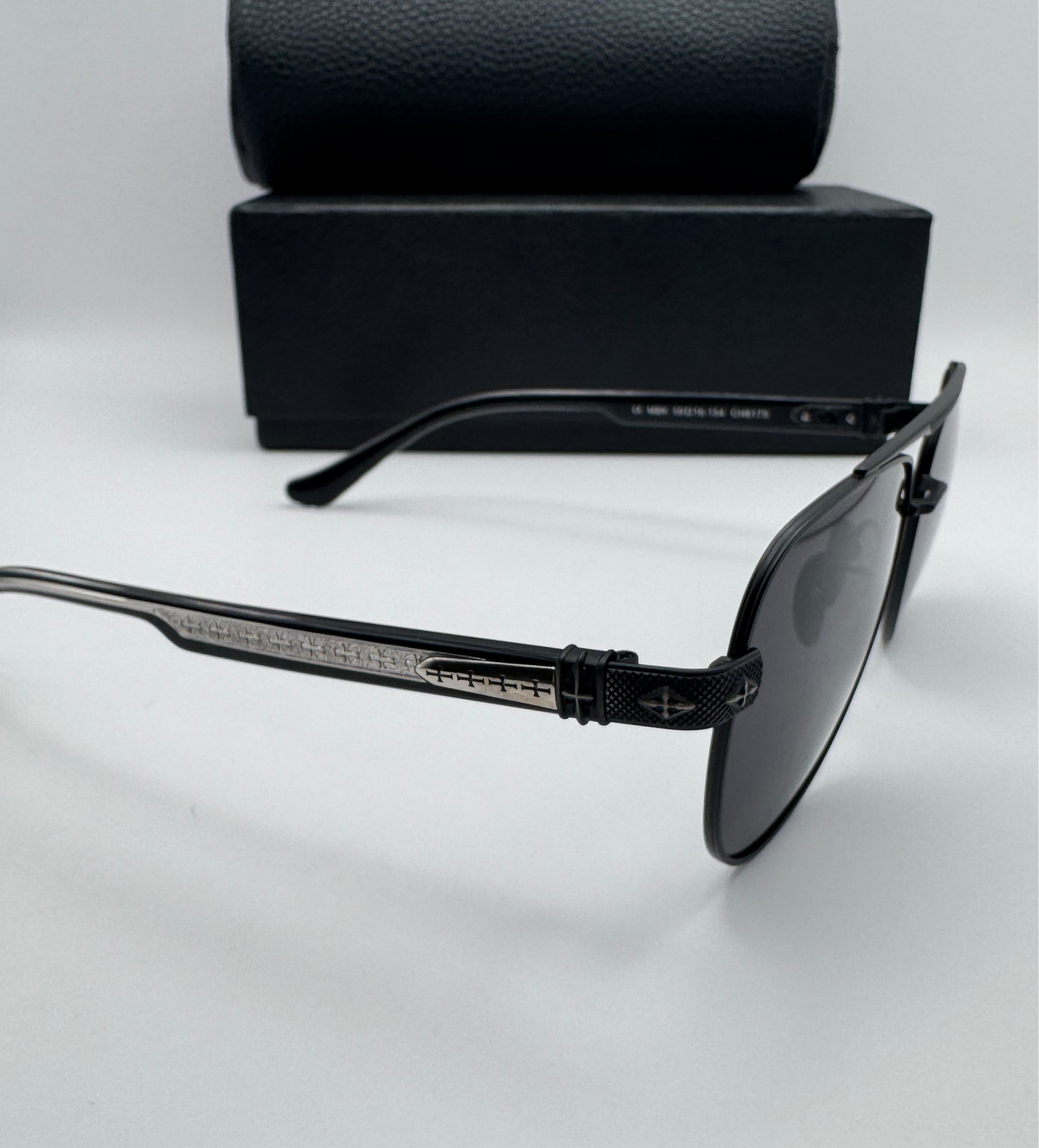 Cross glasses CH