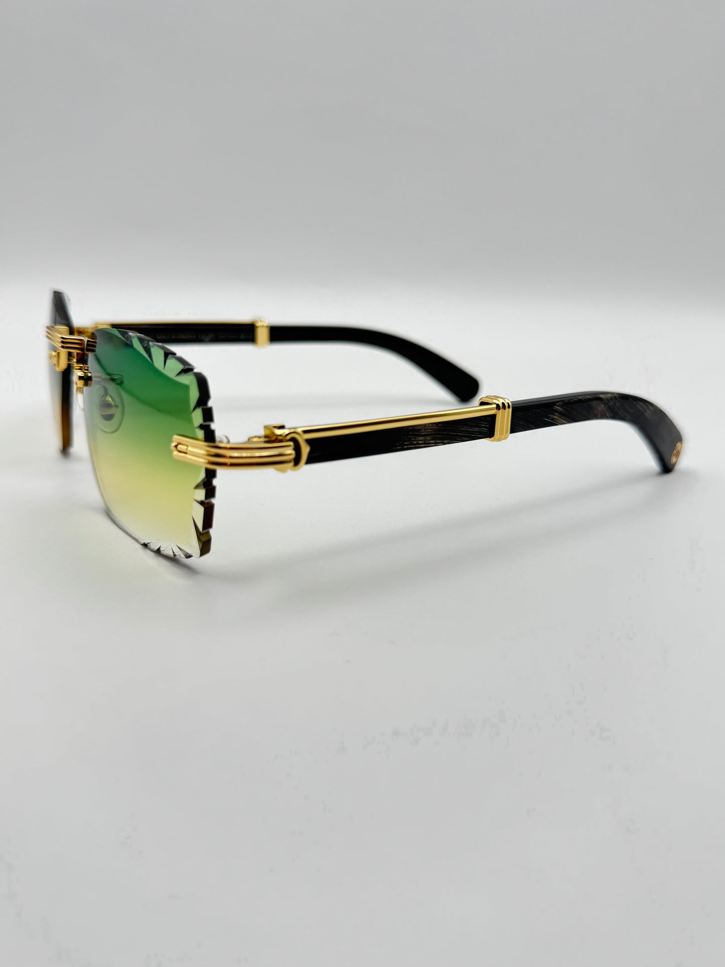 PREMIERE Black Buffs