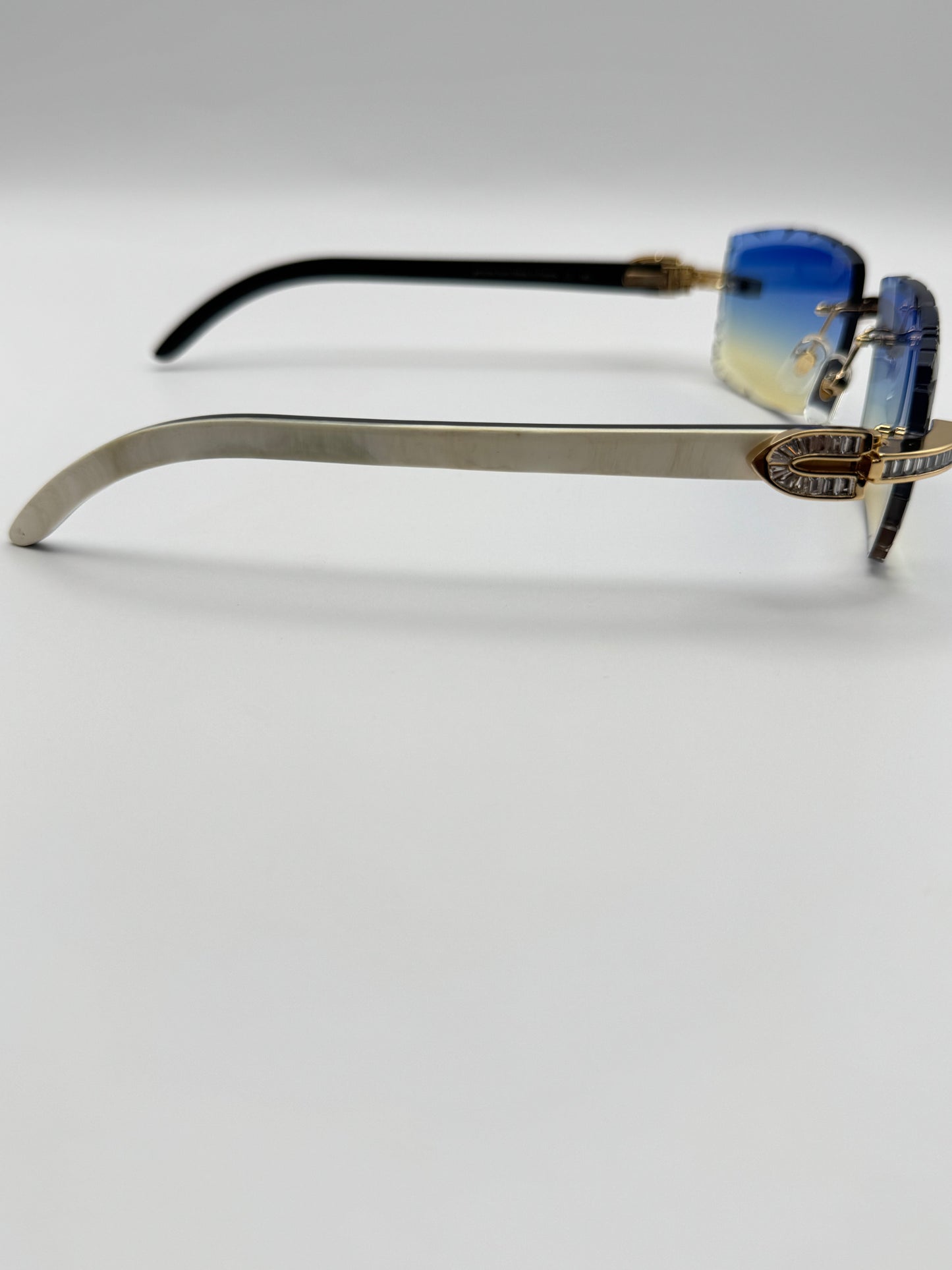 Emerald White buffs