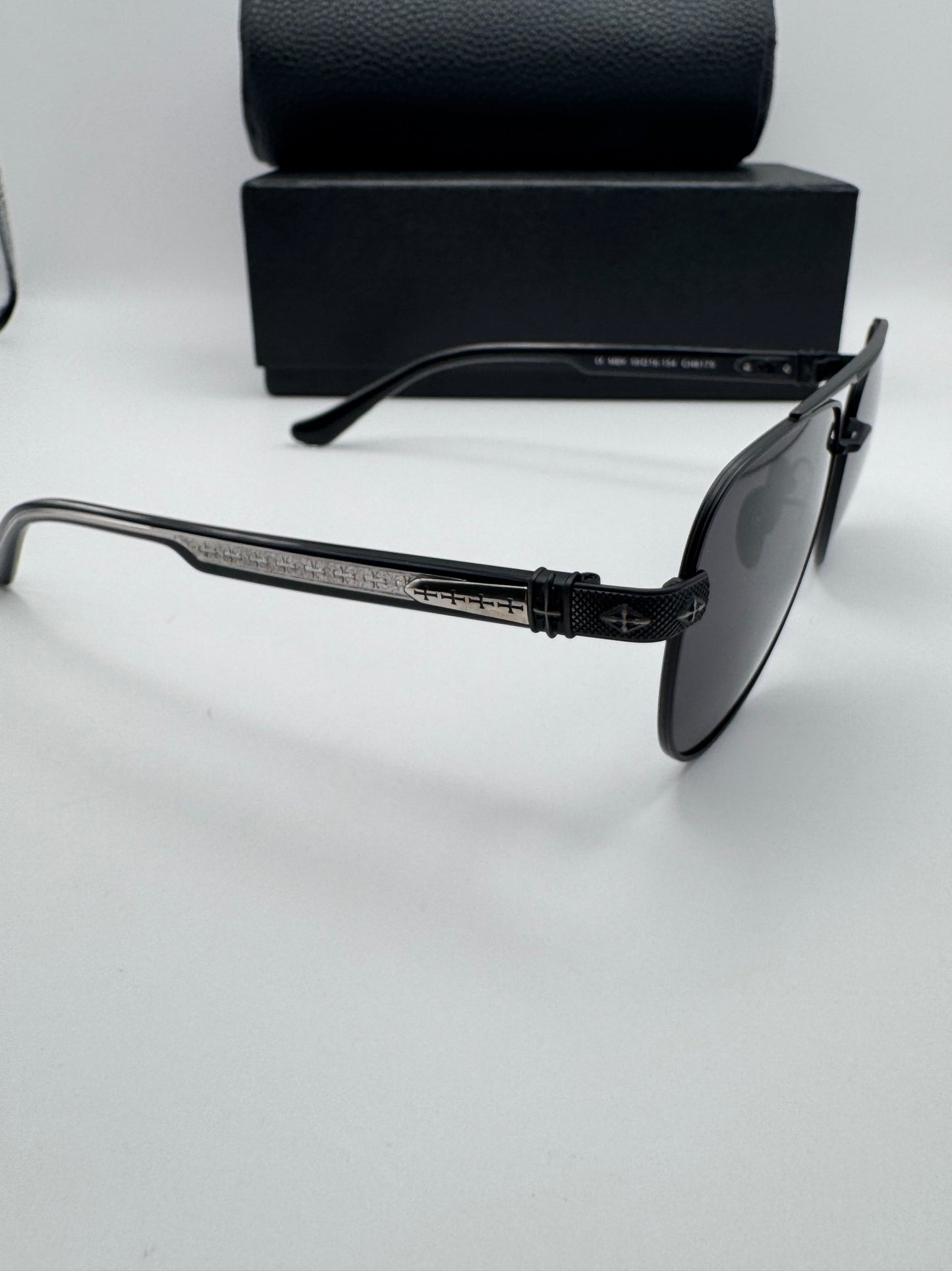 Cross glasses CH
