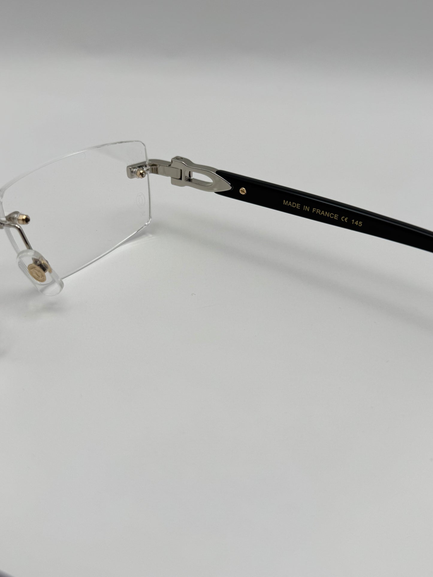 Acetate glasses