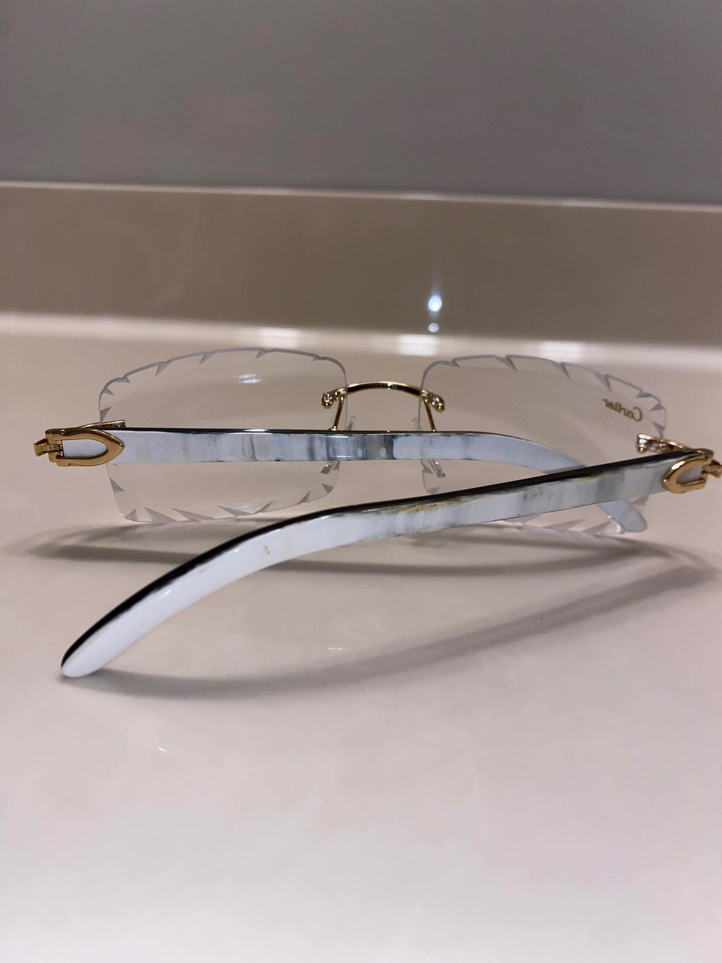 Diamond cut white buffs