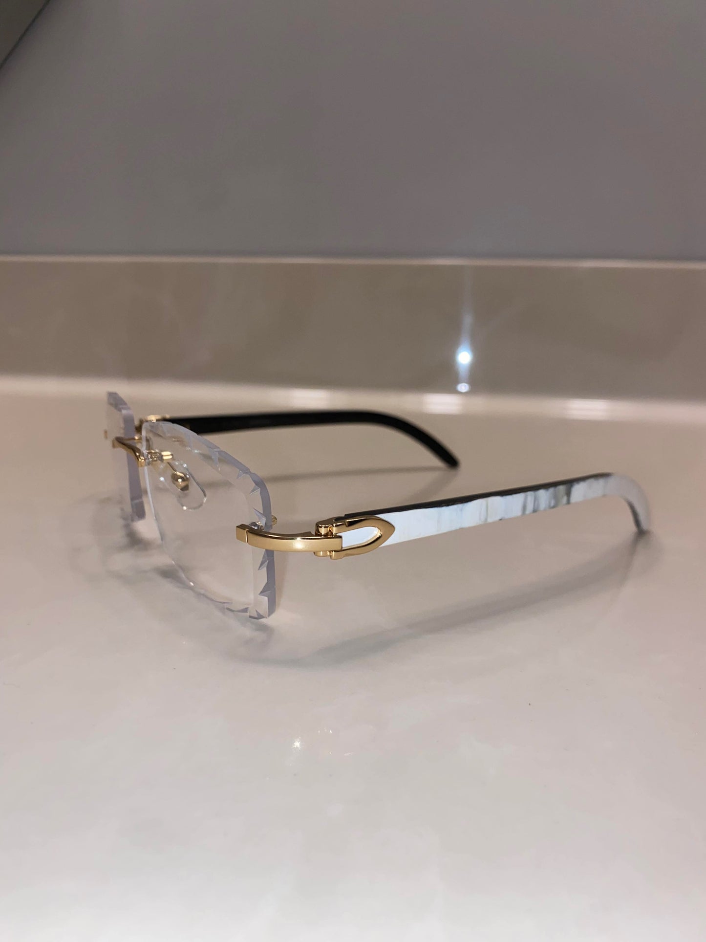 Diamond cut white buffs