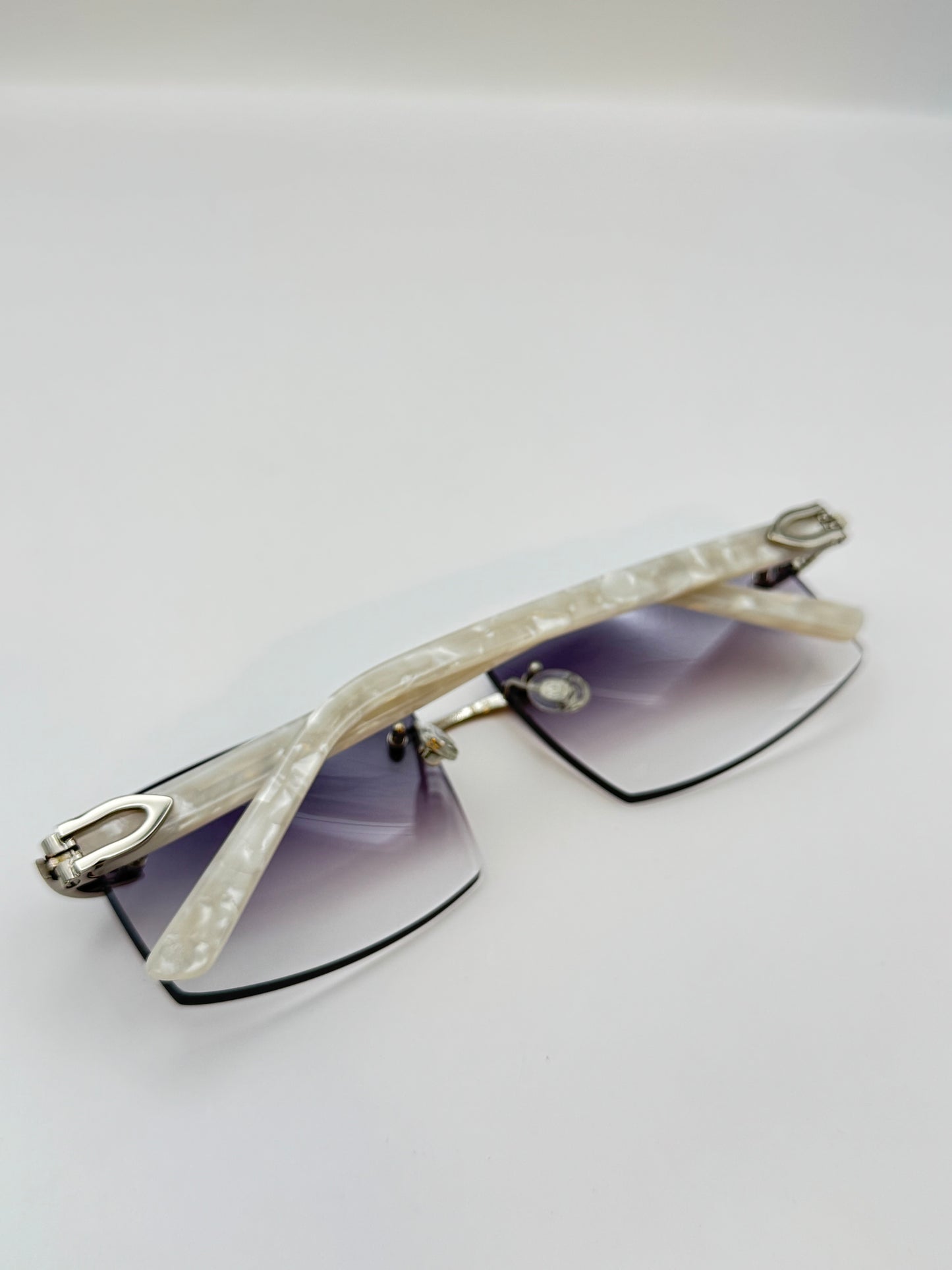 White acetate sunglasses