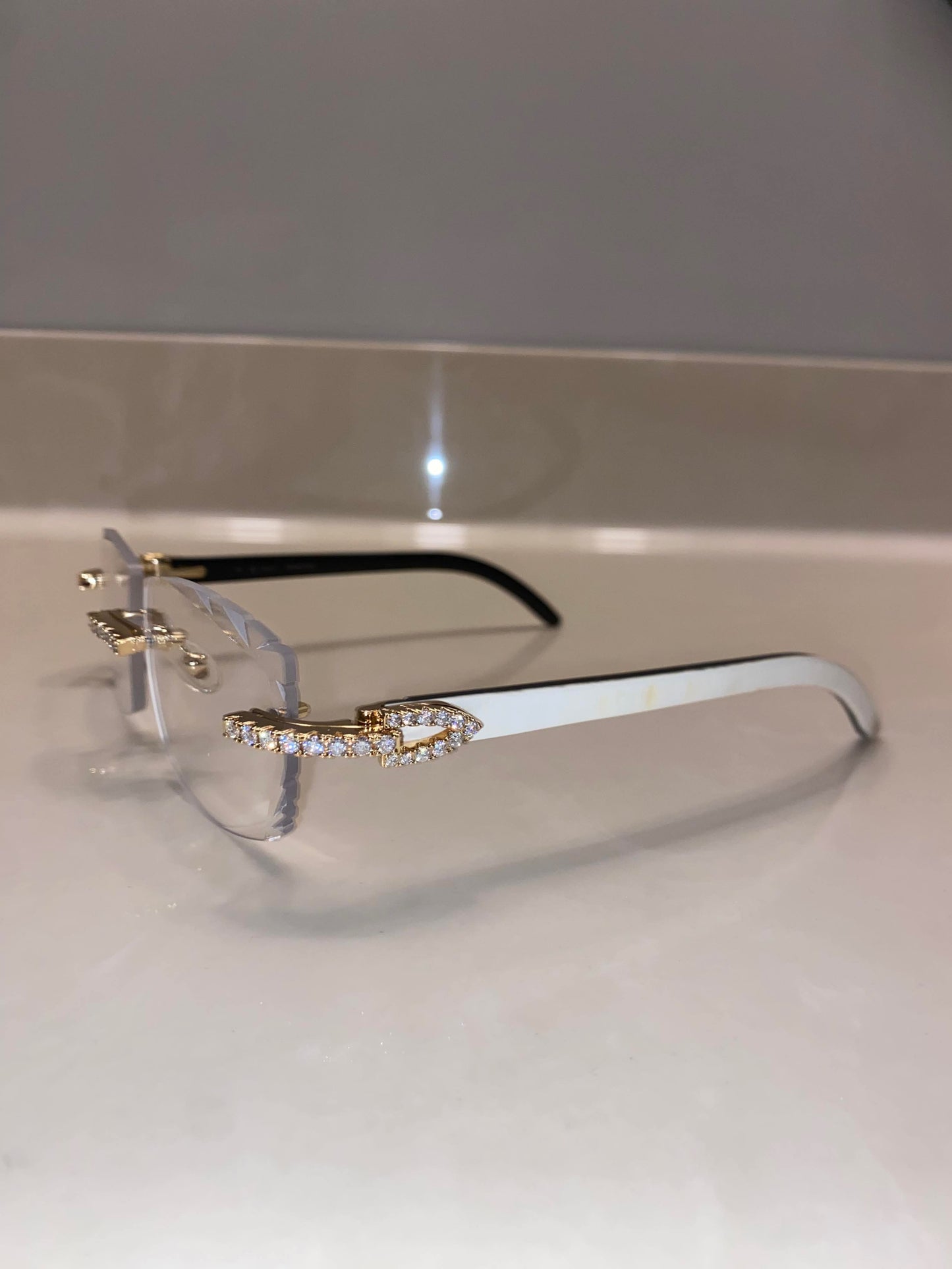 Moissanite white buffs