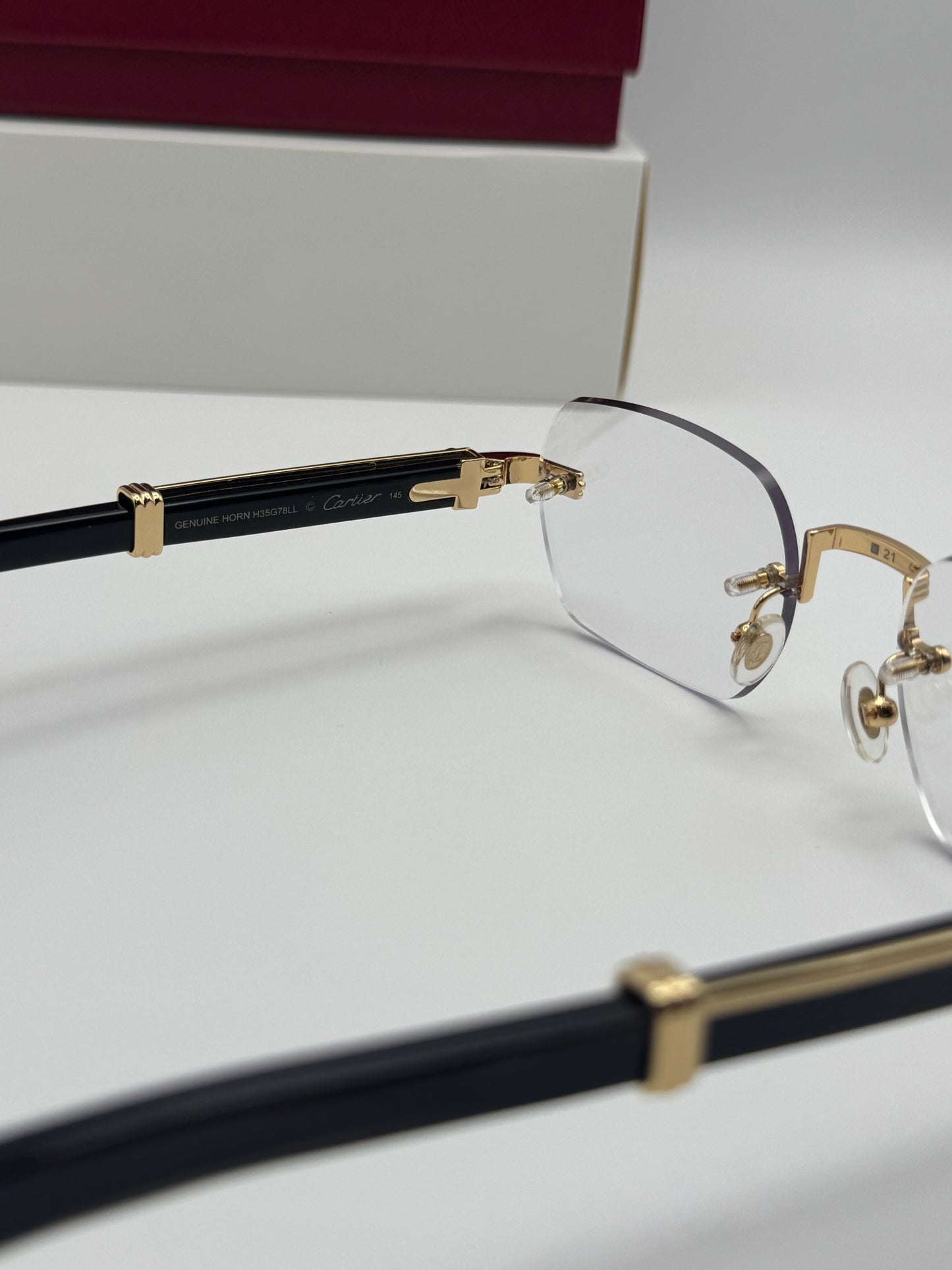 PREMIERE Black Buffs