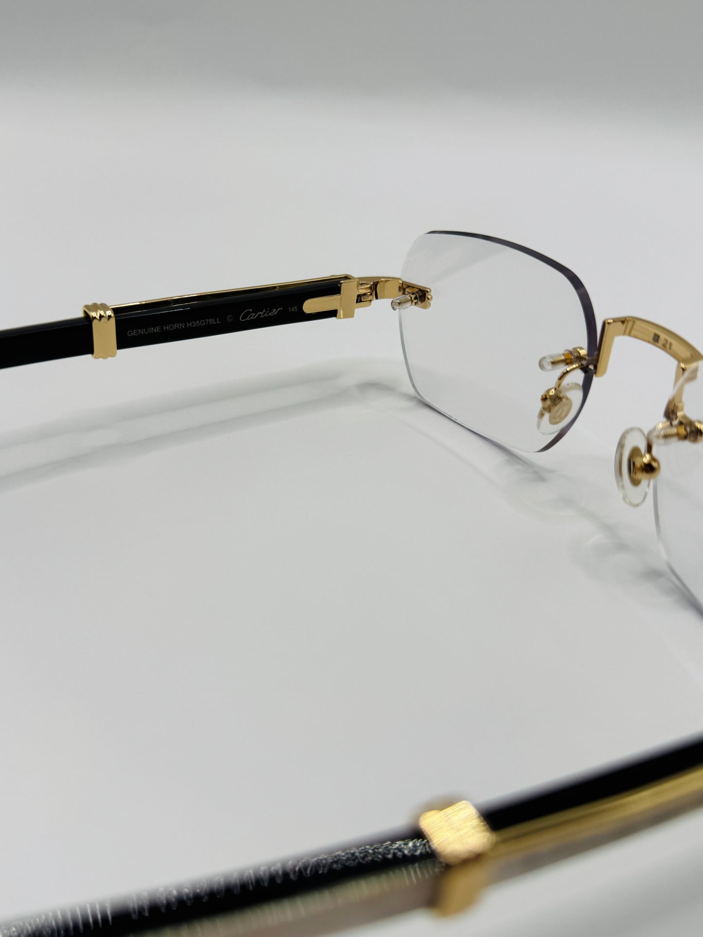 PREMIERE White Buffs