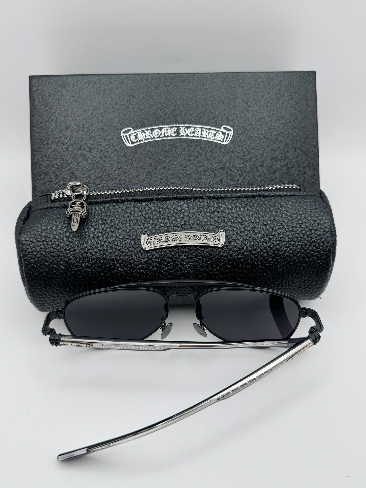 Cross glasses CH