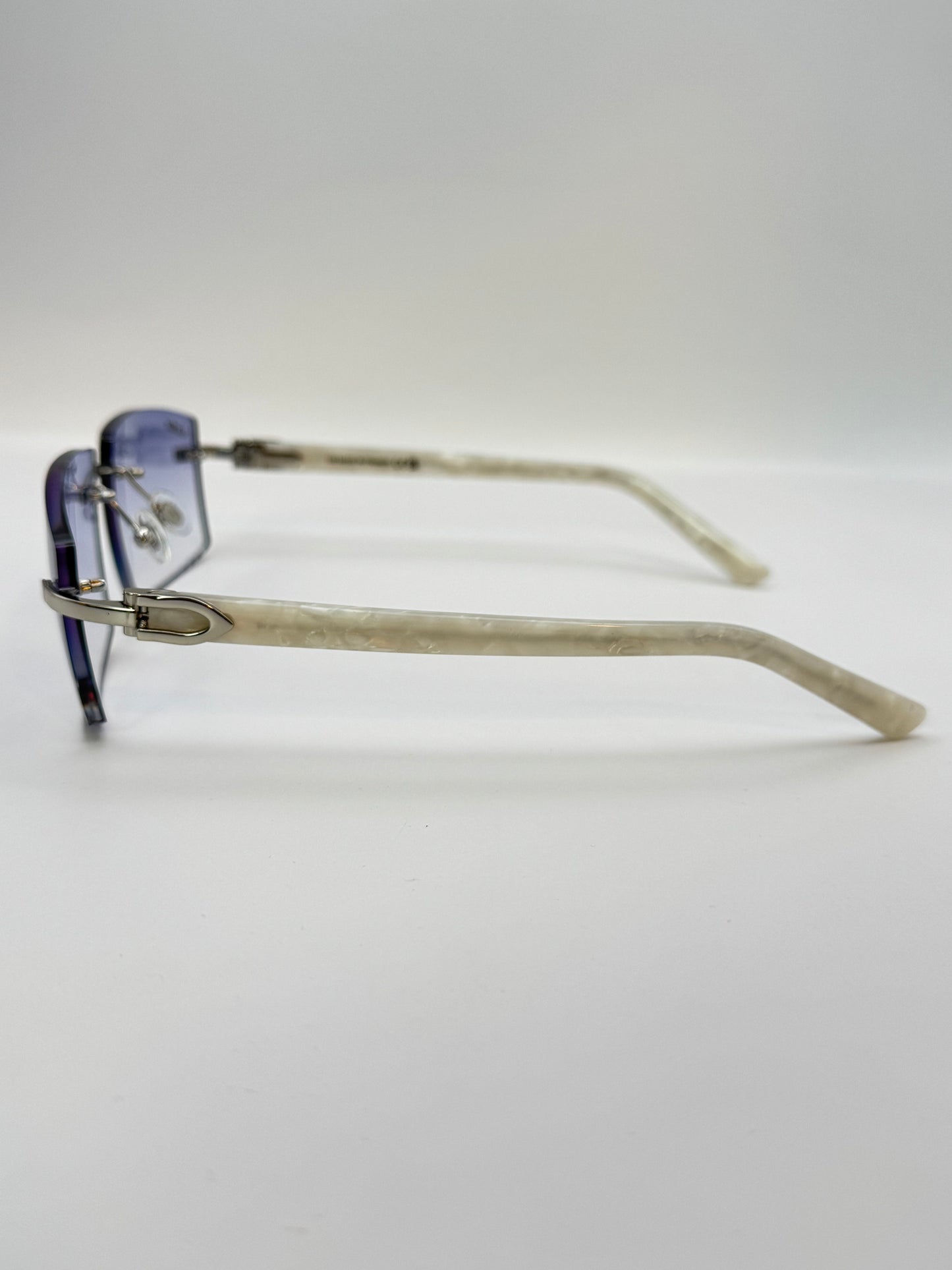 White acetate sunglasses