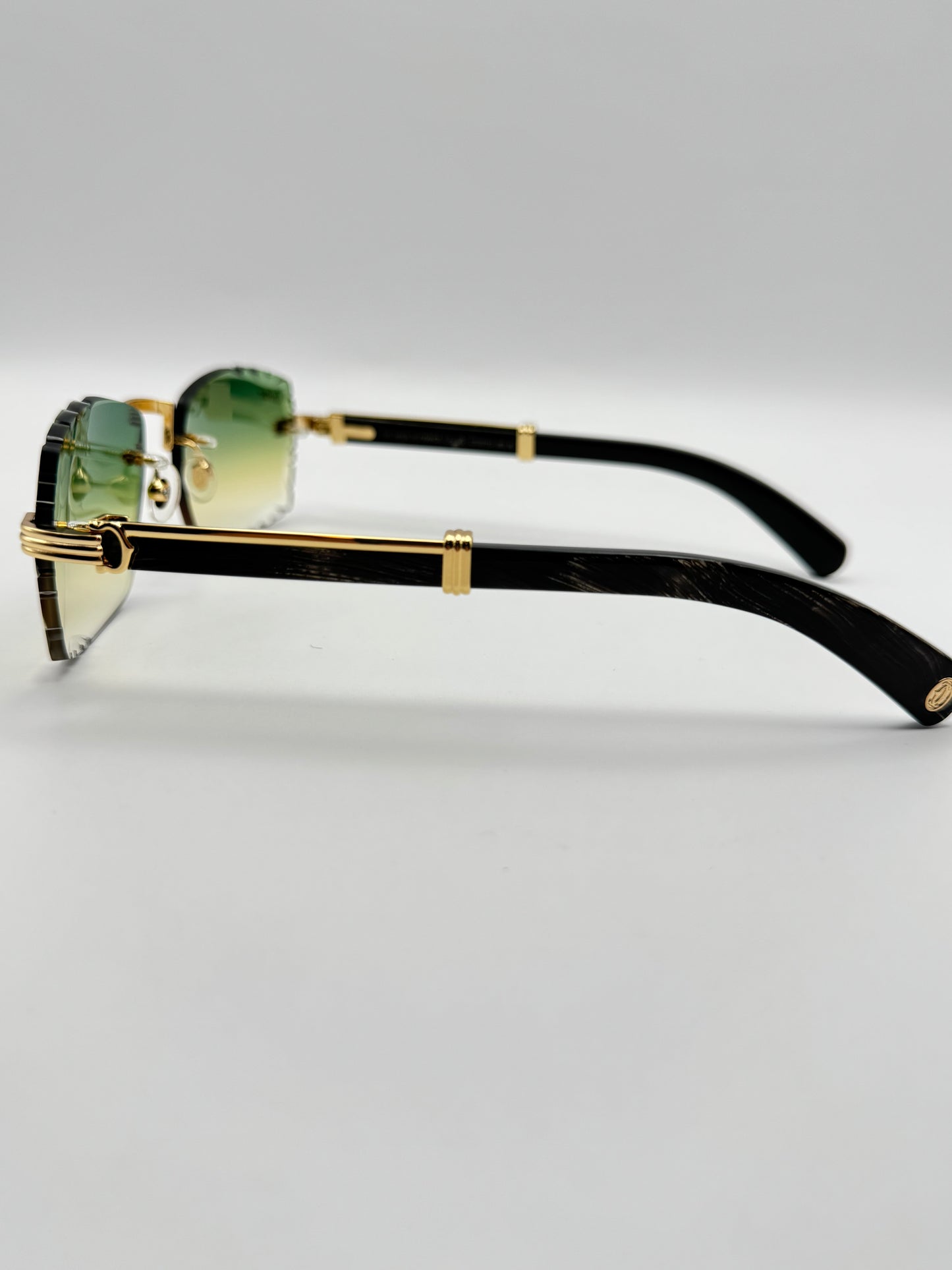 PREMIERE Black Buffs